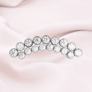 Joya cluster nuef de cristal blanco bezel / Helix piercing, titanio grado implante