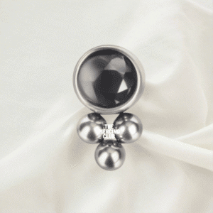 Joya triball con cristal negro deluxe / Helix piercing, titanio grado implante