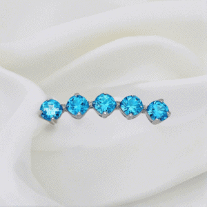 Joya cluster crecent de cristal azul deluxe / Helix piercing, titanio grado implante