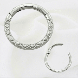 Aro, argolla con textura / Daith piercing titanio grado implante
