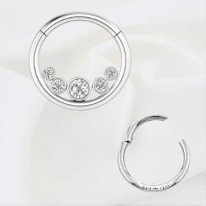 Aro, argolla cluster cristal blanco/ Daith - Septum piercing, titanio grado implante