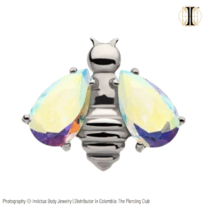 Joya abeja con cristal aurora boral deluxe / Titanio grado implante / INVICTUS