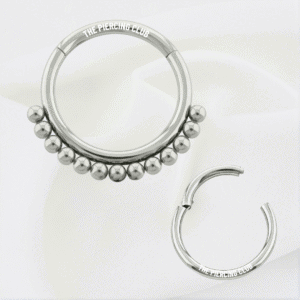 Aro, argolla con diseño de esferas/ Daith - Septum piercing, titanio grado implante