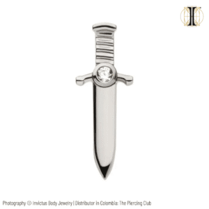 Joya espada con cristal blanco deluxe / Titanio grado implante / INVICTUS