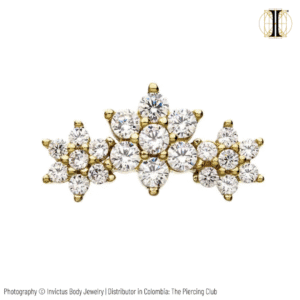 Joya tripleflor con cristal Swarovski®/ Oro 14k / INVICTUS