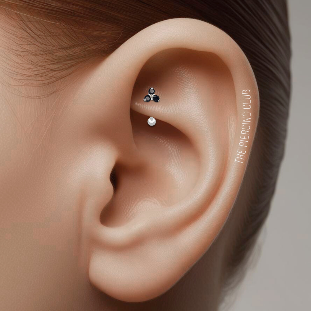 Joya trilogy cristal negro deluxe / Rook piercing, titanio grado implante - Imagen 2