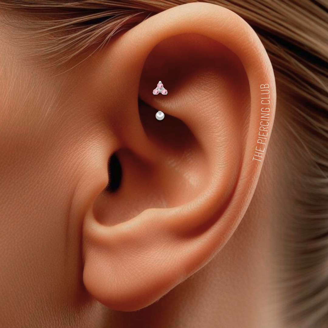 Joya mini trilogy cristal rosado deluxe / Rook piercing, titanio grado implante - Imagen 3